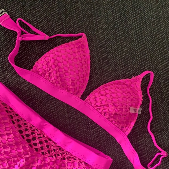 Pretty in pink - Picture 3 of 3